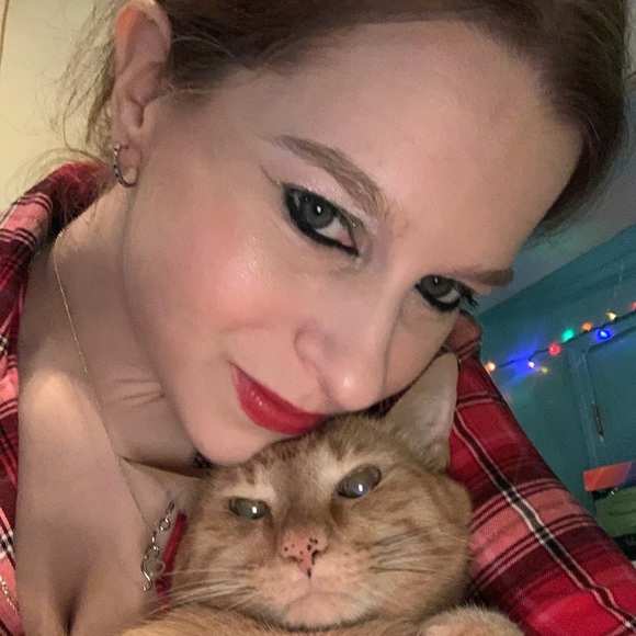 Meet your Posher, Hannah - Picture 9 of 12